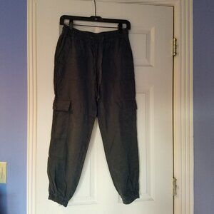 Banana Republic Petite Cargo Jogger Pants